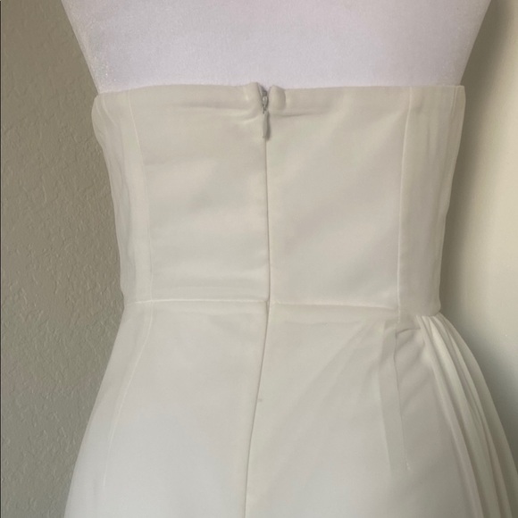 12TH TRIBE White Strapless Gown with Off-the-Shoulder Neckline Small Size - Picture 8 of 10